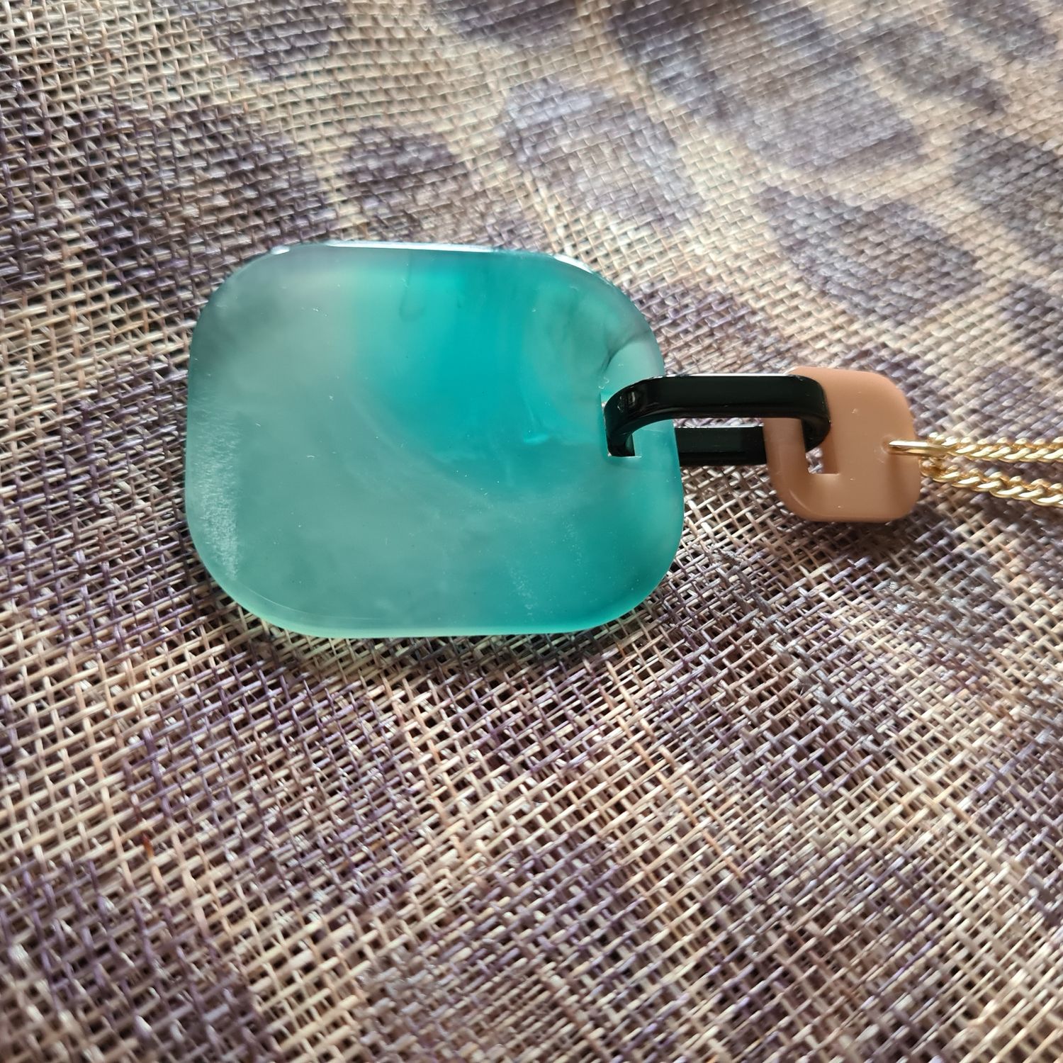 Modern Geometric Resin Pendant chain necklace