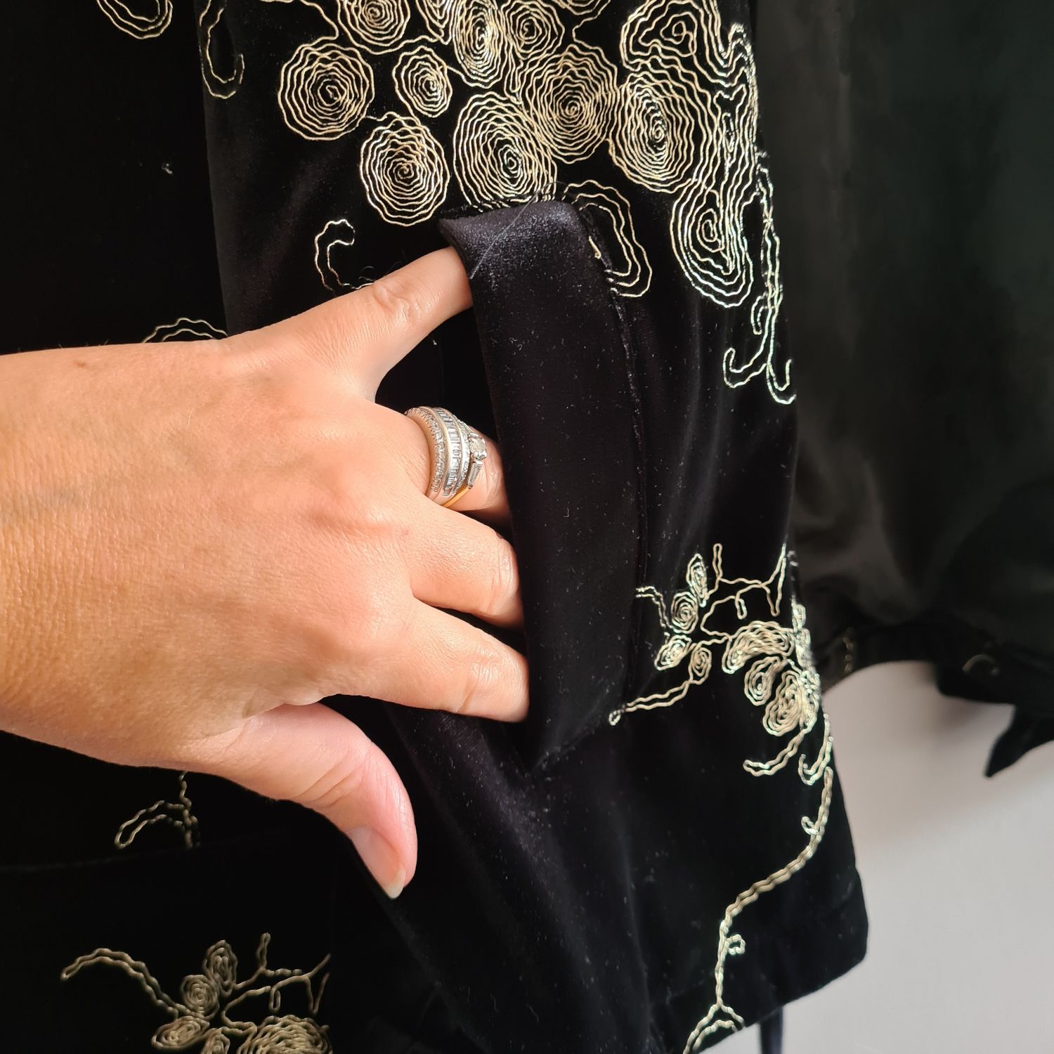 Beautiful Embroidered Velvet long sleeved Kimono jacket