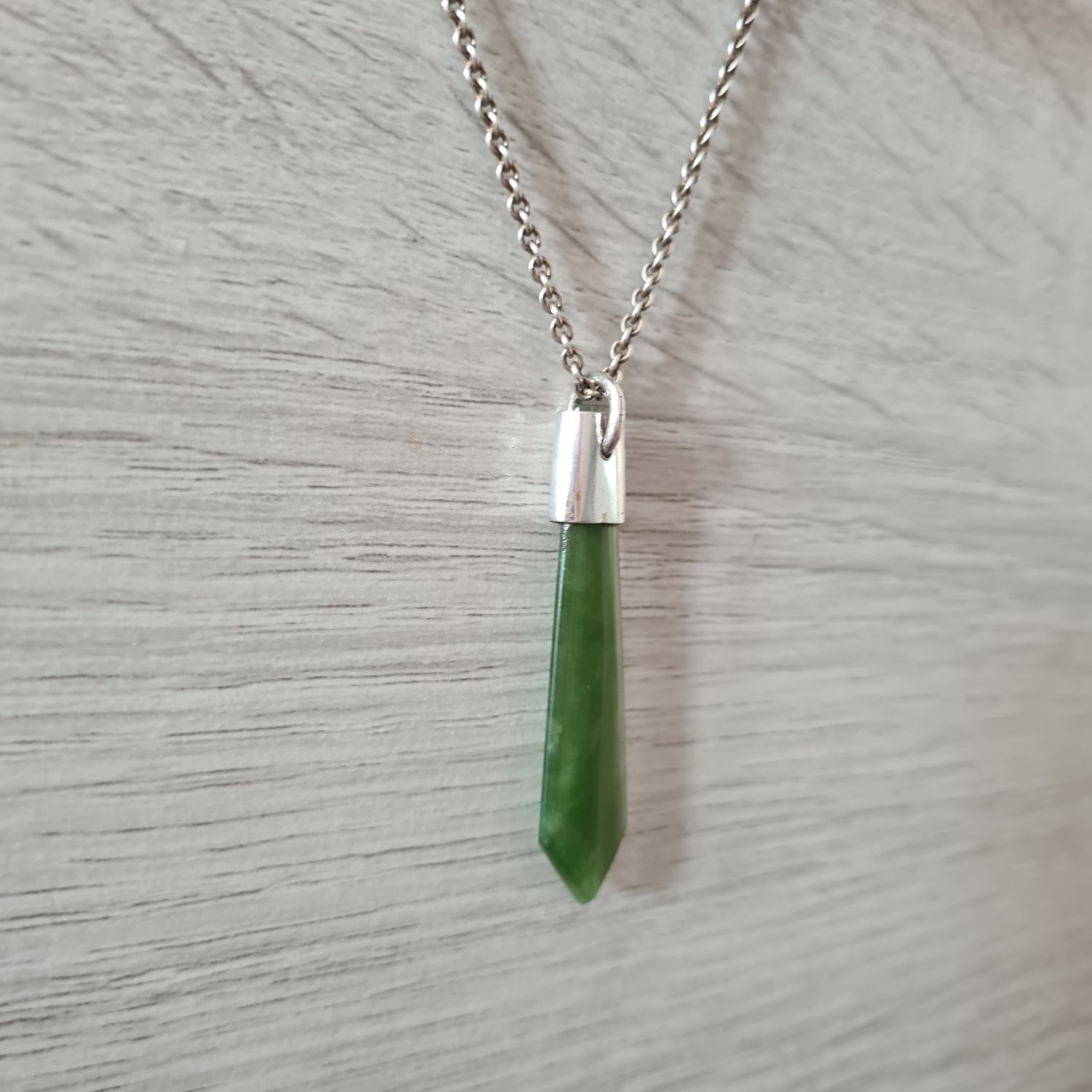 Stunning vintage Nephrite Jade silver necklace