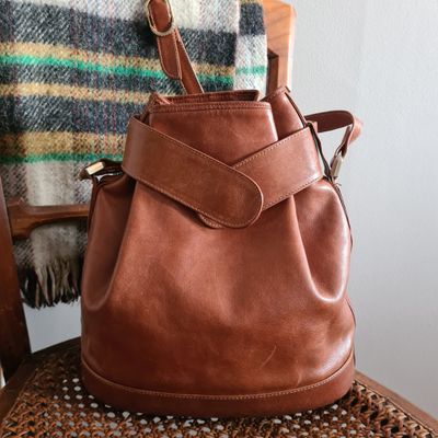 Vintage Russell &amp; Bromley tan leather bucket bag