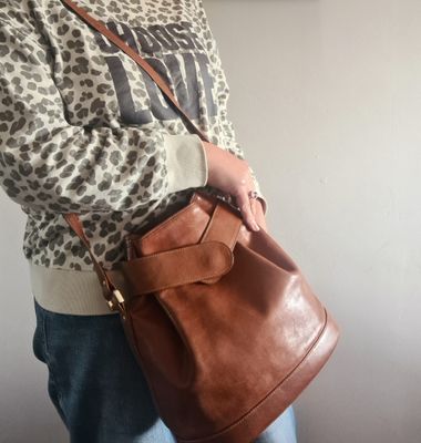 Vintage Russell &amp; Bromley tan leather bucket bag