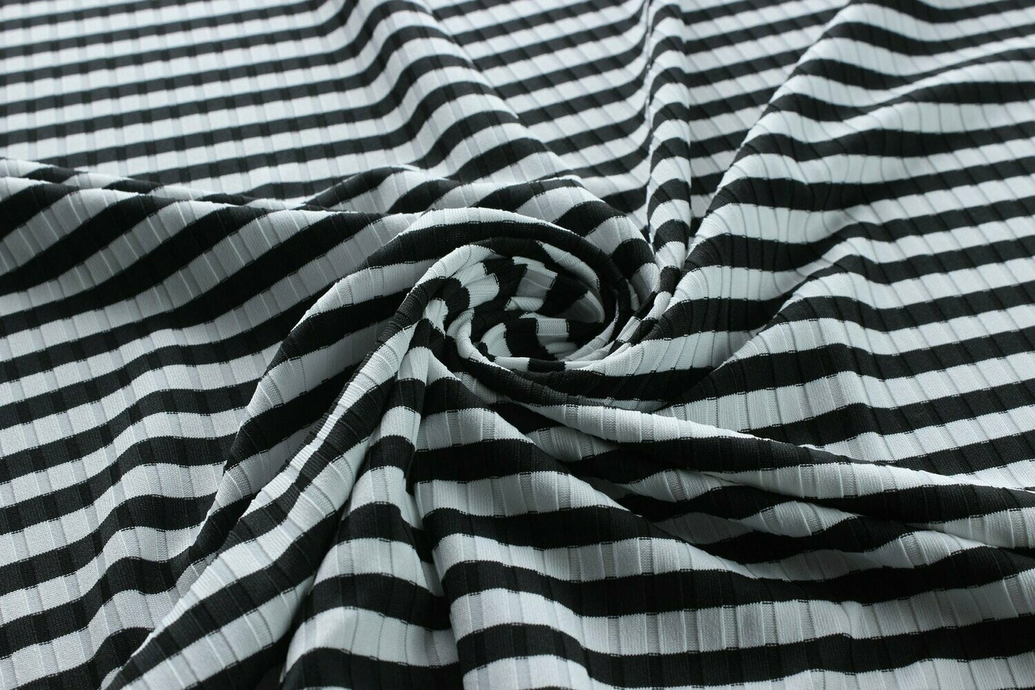 Equal Stripe 9x4 Rib
