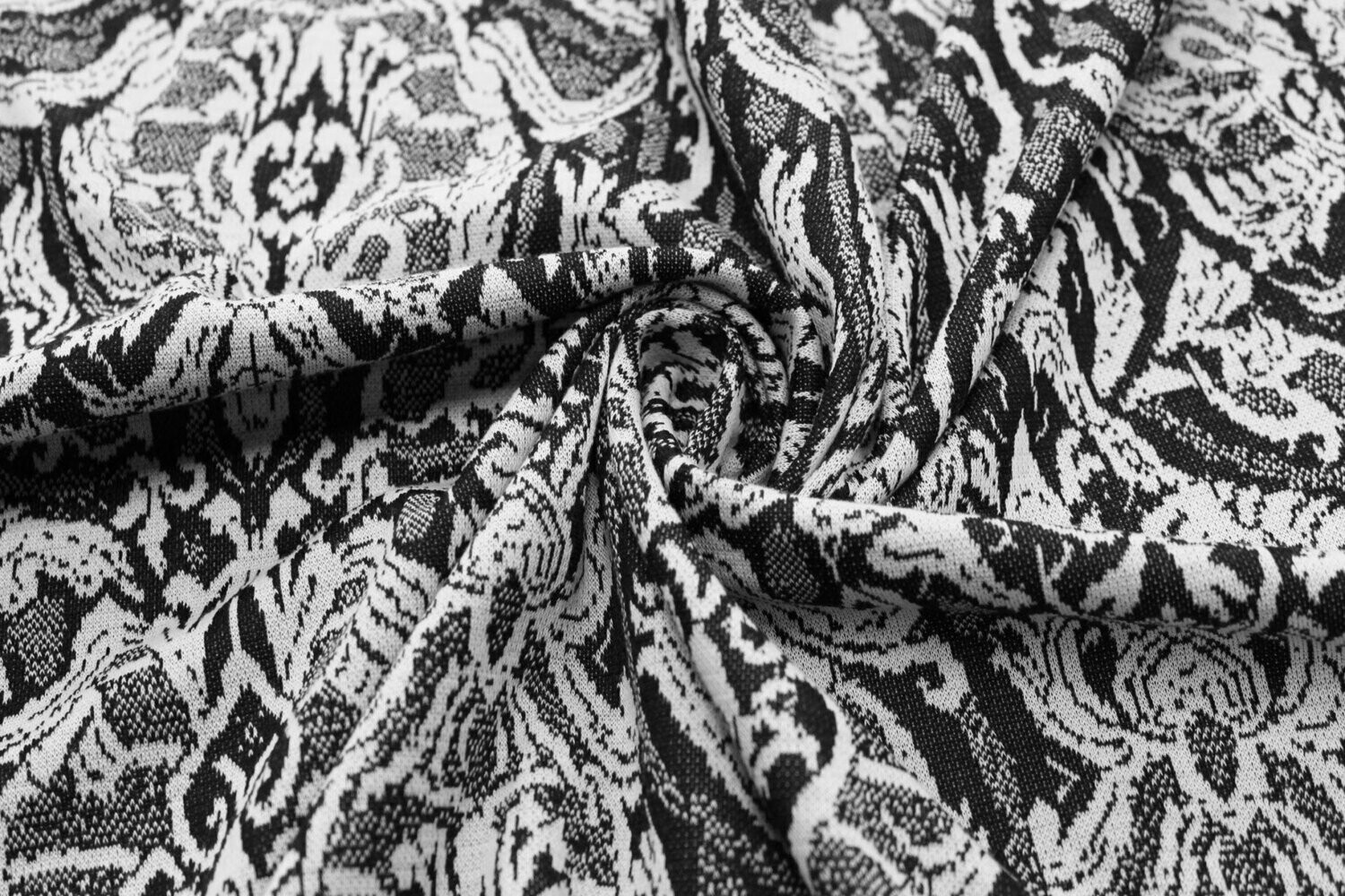 Multi Crown Jacquard