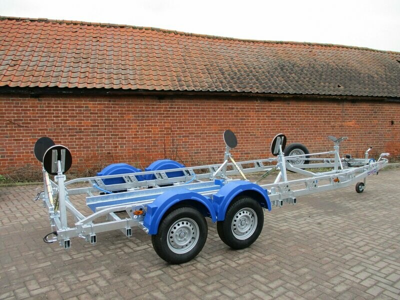 YACHT TRAILER. D5.5 FRAME 2600Kg GVW. 700 SUPPORTS.TO SUIT ETAP 22