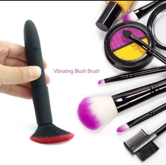 Vibrating Blush brush (Discreet packaging)