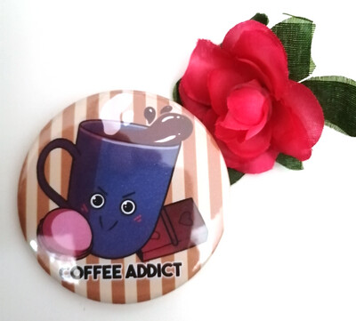 Badge "Coffee Addict" - 58 mm