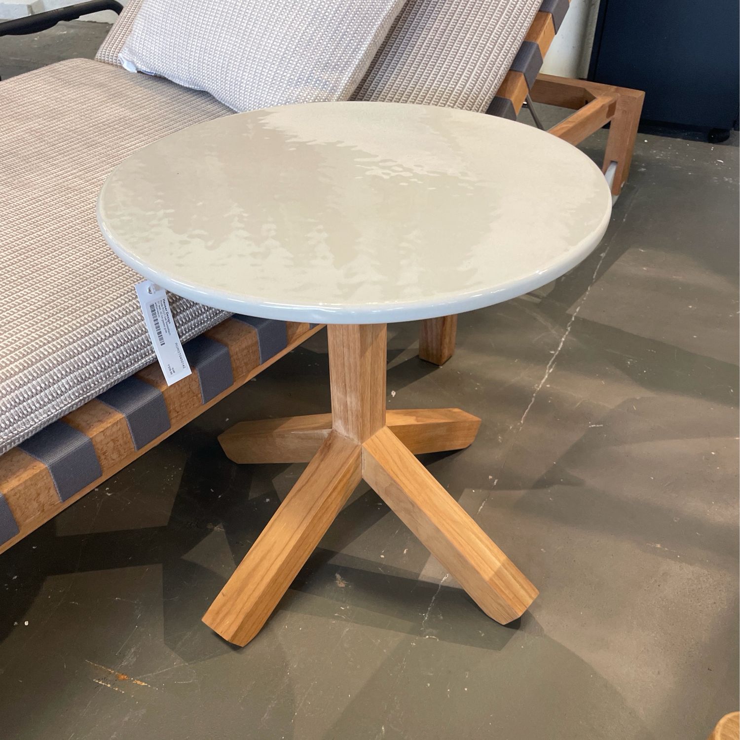 Roda ROOT 045 Beistelltisch iced glazed gres