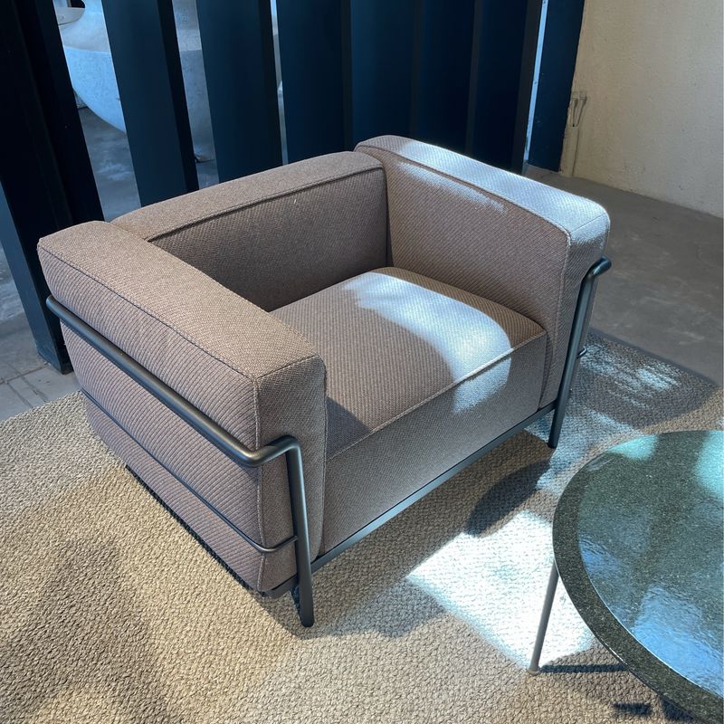 Cassina LC3 Sessel