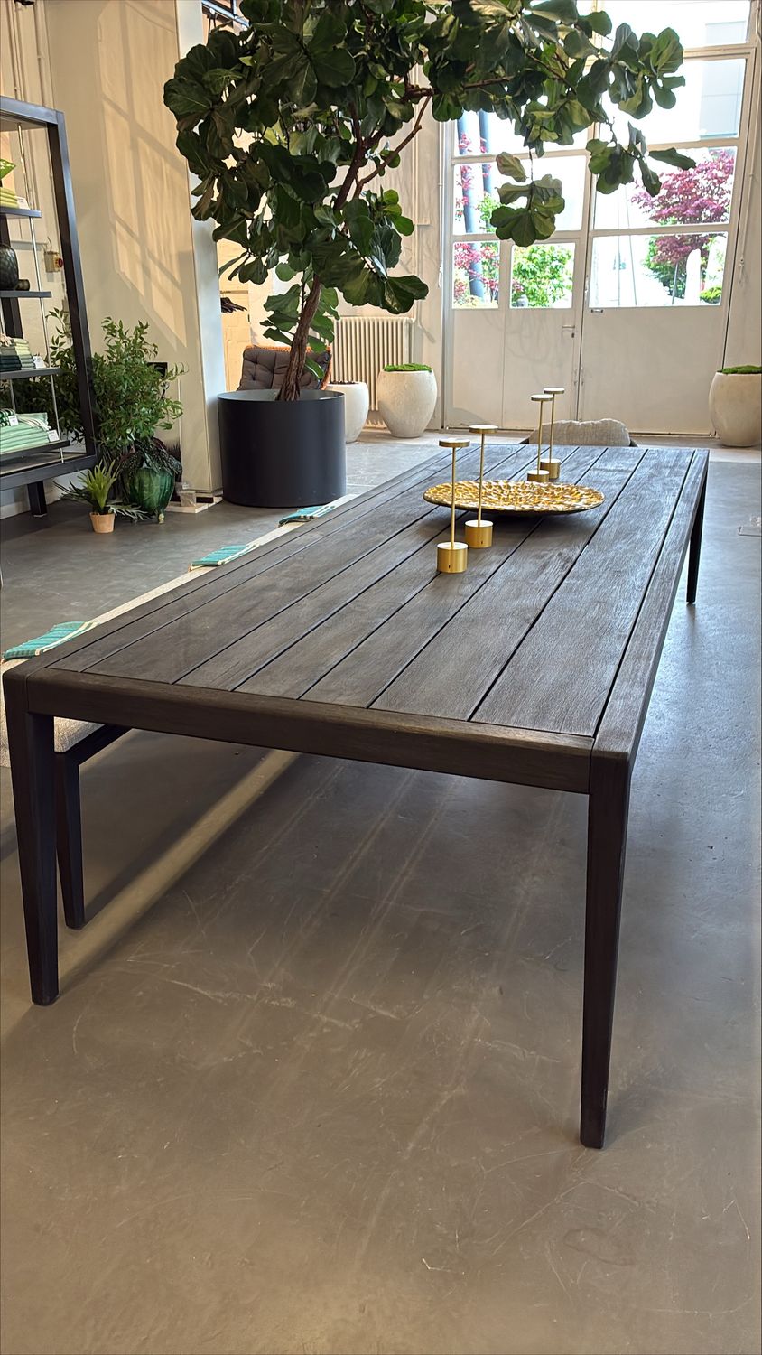 Manutti SUNRISE Esstisch, teak scuro