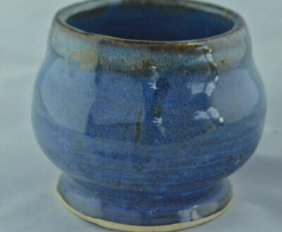 small blue pot