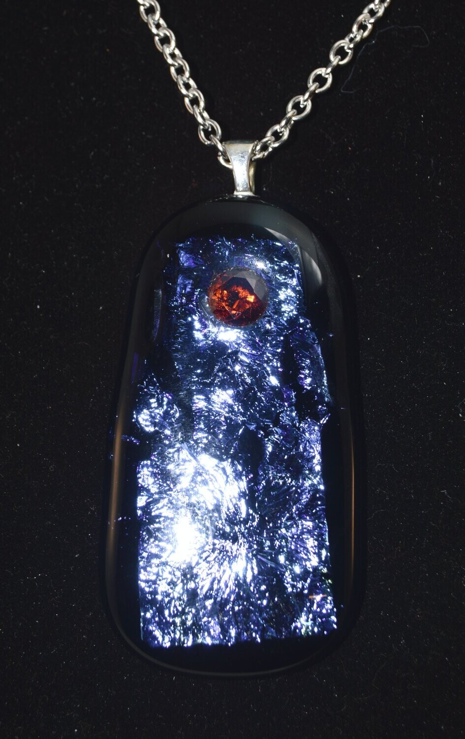 Glass pendant with simulated Ruby