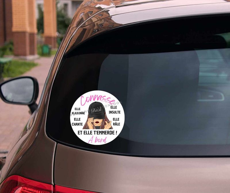 Stickers Connasse à bord pour voiture " casquette "