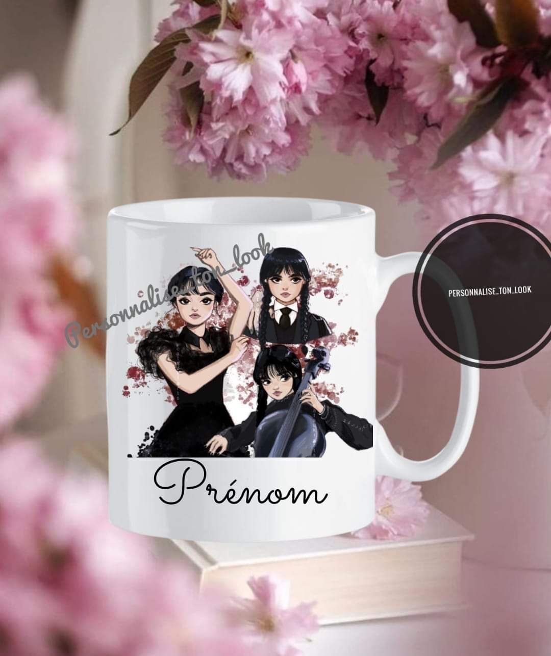Mug mercredi Addams personnalisable
