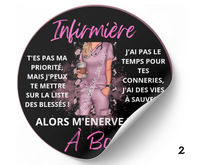 Stickers voiture Aide soignante / Infirmière à bord autocollant voiture humour