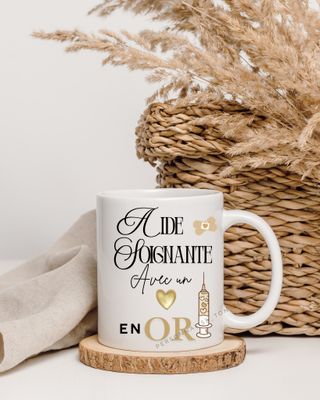 Mug Aide Soignante coeur en or