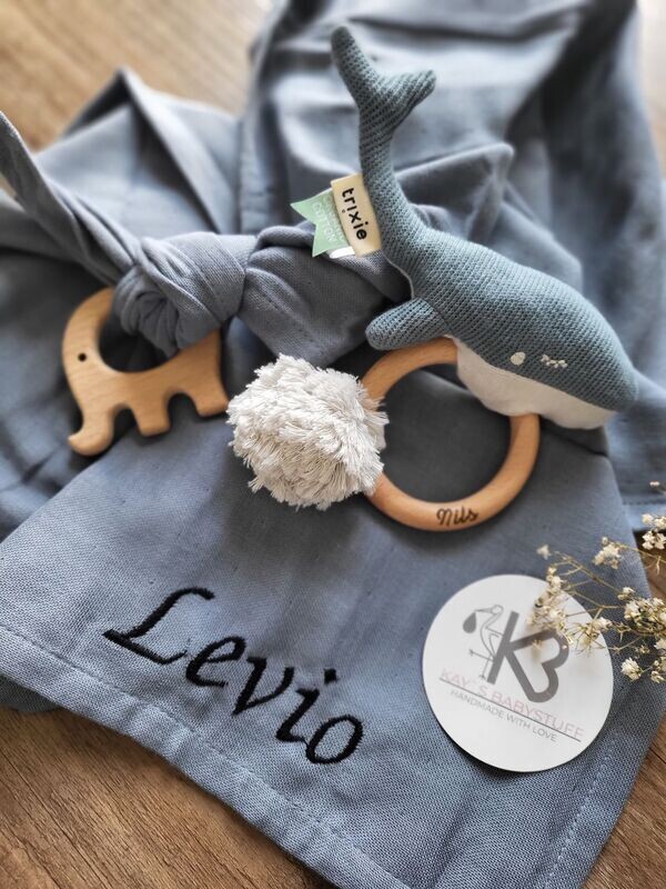 Babyset Spucktuch mit Rassel