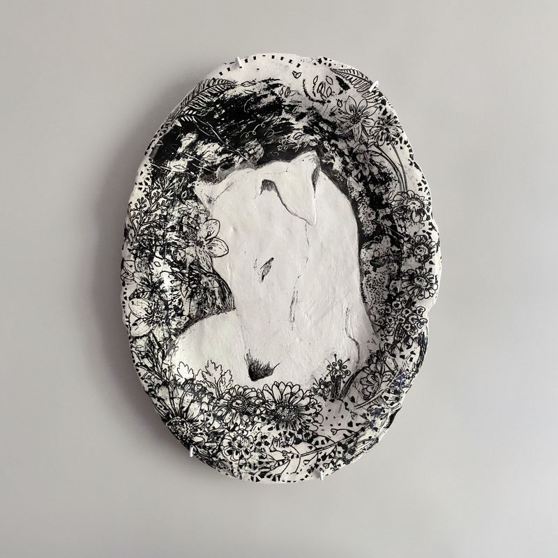 hound head oval wallplate