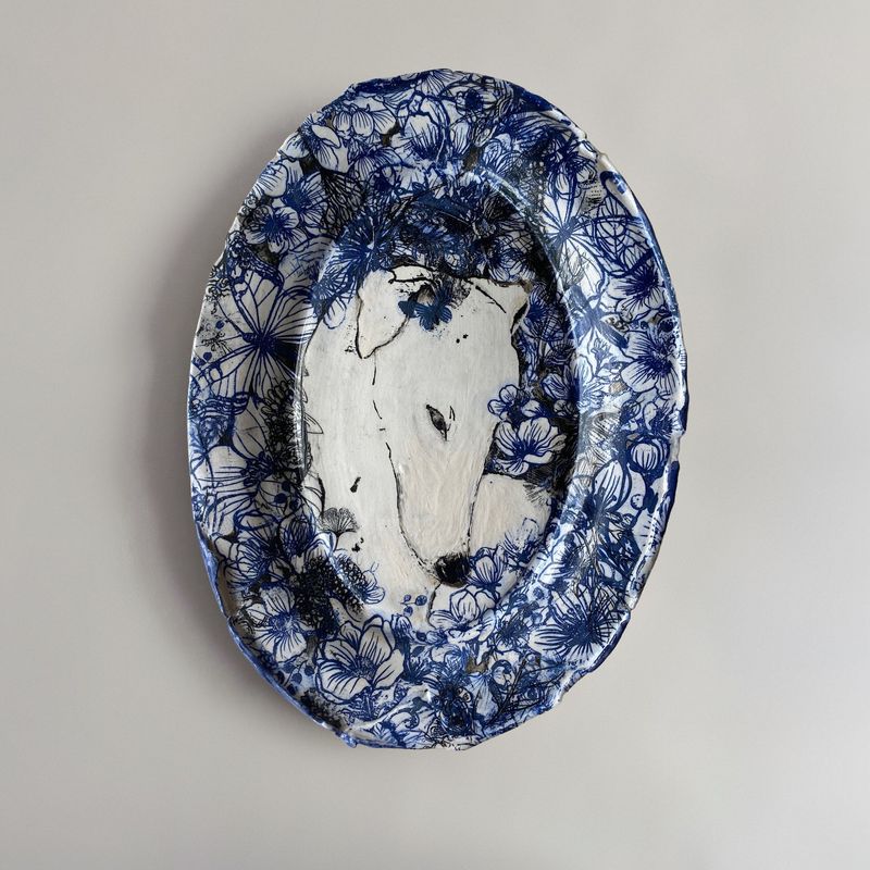 hound head botanical oval plate.