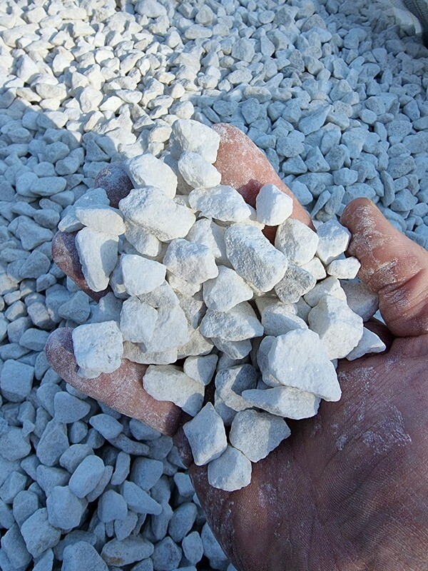 SNOW WHITE MARBLE CHIPPING