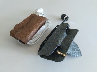 Cord organiser from coconut biomaterial
