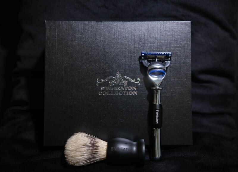 S&#39;,Wheaton custom designer Razor