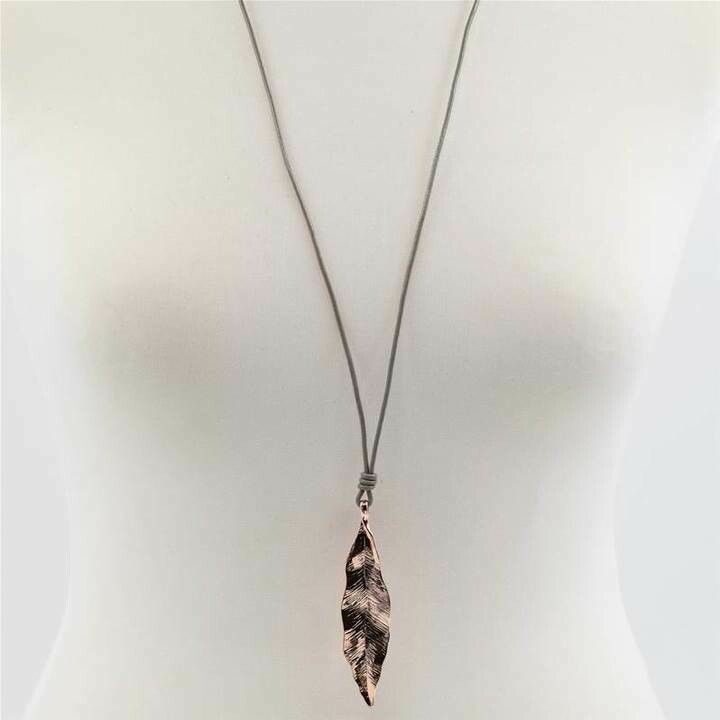 LONG SIMPLE LEAF PENDANT ON LONG LEATHER NECKLACE