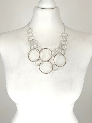 LAGENLOOK MULTI HOOP SHORT NECKLACE