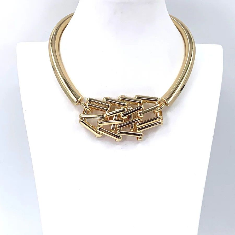 STATEMENT COLLAR NECKLACE WITH INTERLINKED CHAIN DETAIL