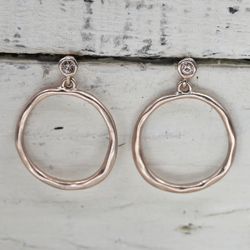 ORGANIC HOOP SHAPE SILVER EARRING