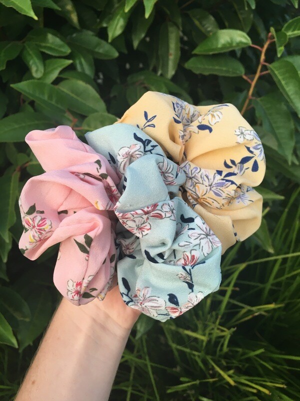 Flower scrunchies