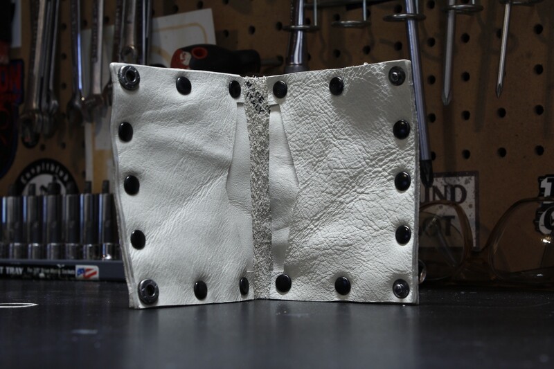 BIKER WALLET (SNOW WHITE)