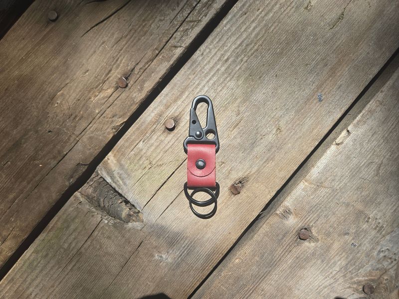 LEATHER E.D.C. KEYRING (OX BLOOD)