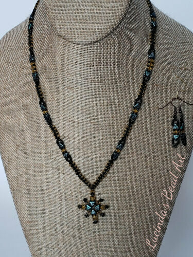 Green Kheops Necklace Set with Black and Topaz