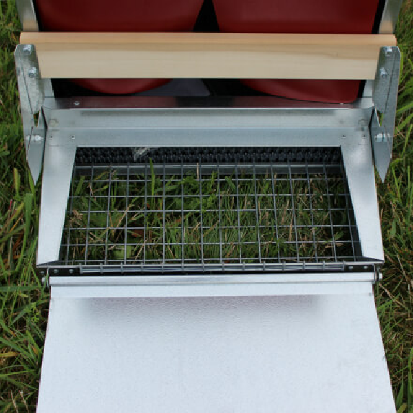 Rollaway 16", 24", or 48" Community Nest Box