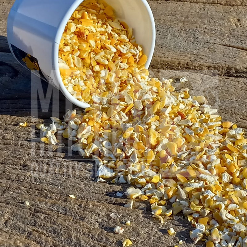 Meyer Hatchery Cracked Corn