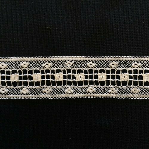 218A Ecru Lace Insertion (Priced Per Yard)