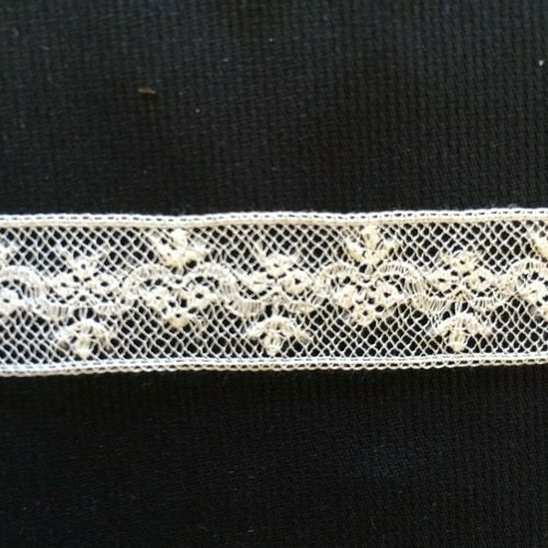 221A Ecru Lace Insertion  (Priced Per Yard)