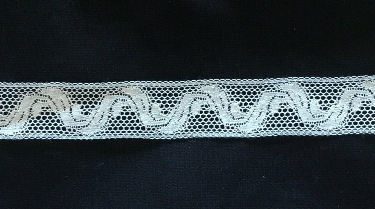 226B Ecru Lace Insertion (Priced Per Yard)
