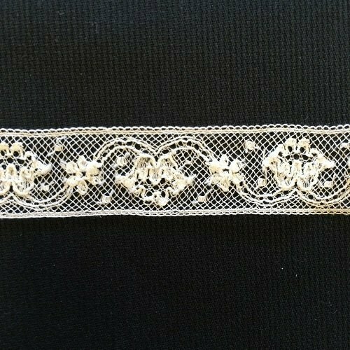 227A Ecru Lace Insertion (Priced Per Yard)
