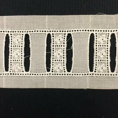 183 Ecru Swiss Beading Trim (Priced Per Yard)