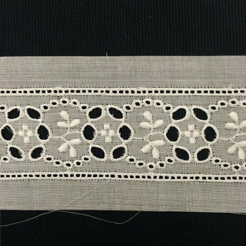 190 Ivory Swiss Insertion Trim (Priced Per Yard)