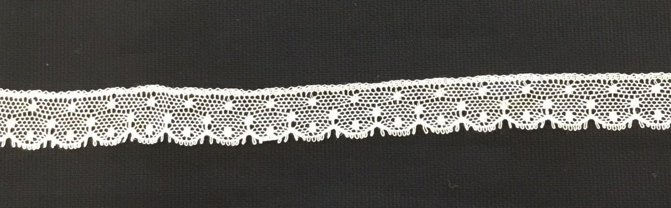 146G White lace edging (Priced Per Yard)