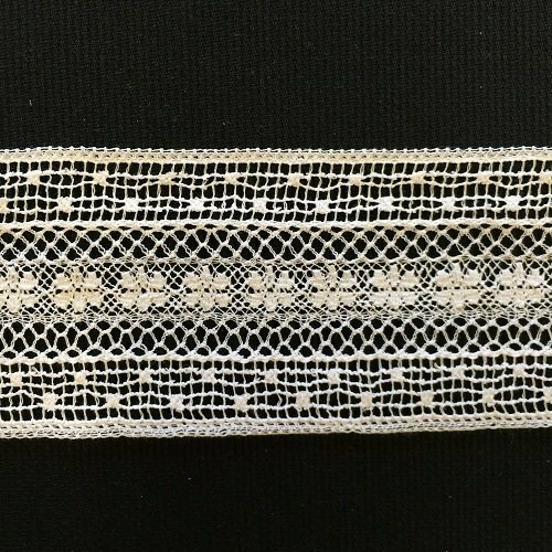 103B White Lace Insertion (Priced Per Yard)