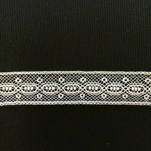 108A White Lace Insertion (Priced Per Yard)
