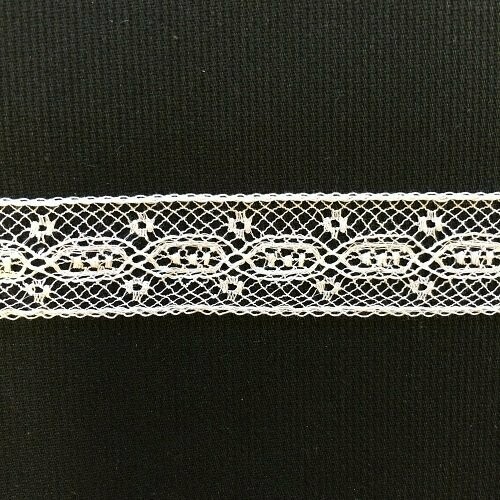 108B White Lace Insertion (Priced Per Yard)