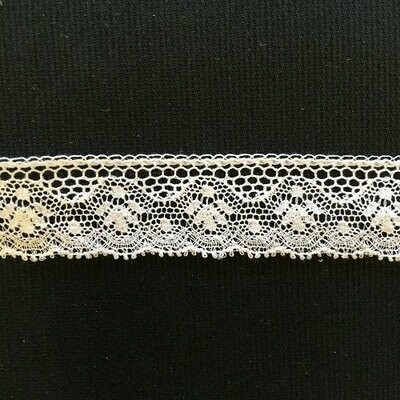 105A White Lace Edging (Priced Per Yard)