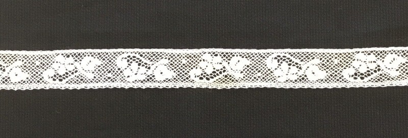 106A White Lace  Insertion (Priced Per Yard)