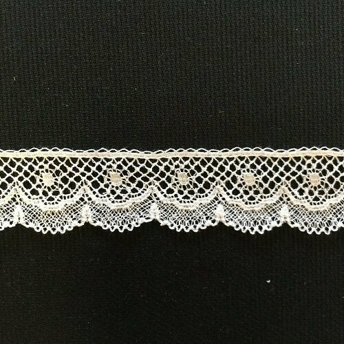 104D White Lace Edging (Priced Per Yard)