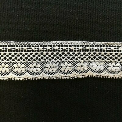 103D White Lace Edging (Priced Per Yard)