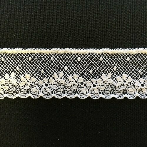 113B White Lace Edging (Priced Per Yard)